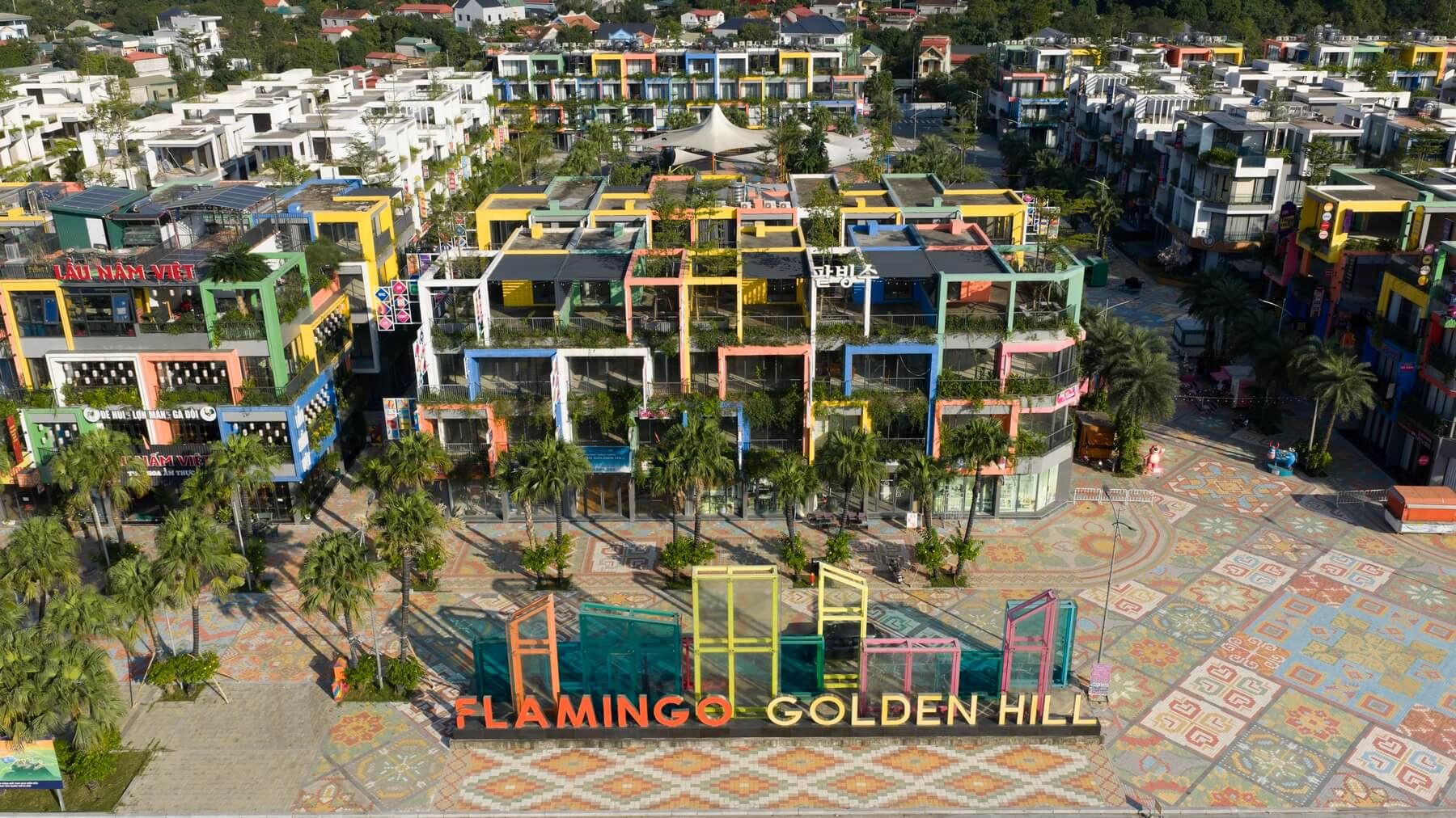Flamingo Golden Hill