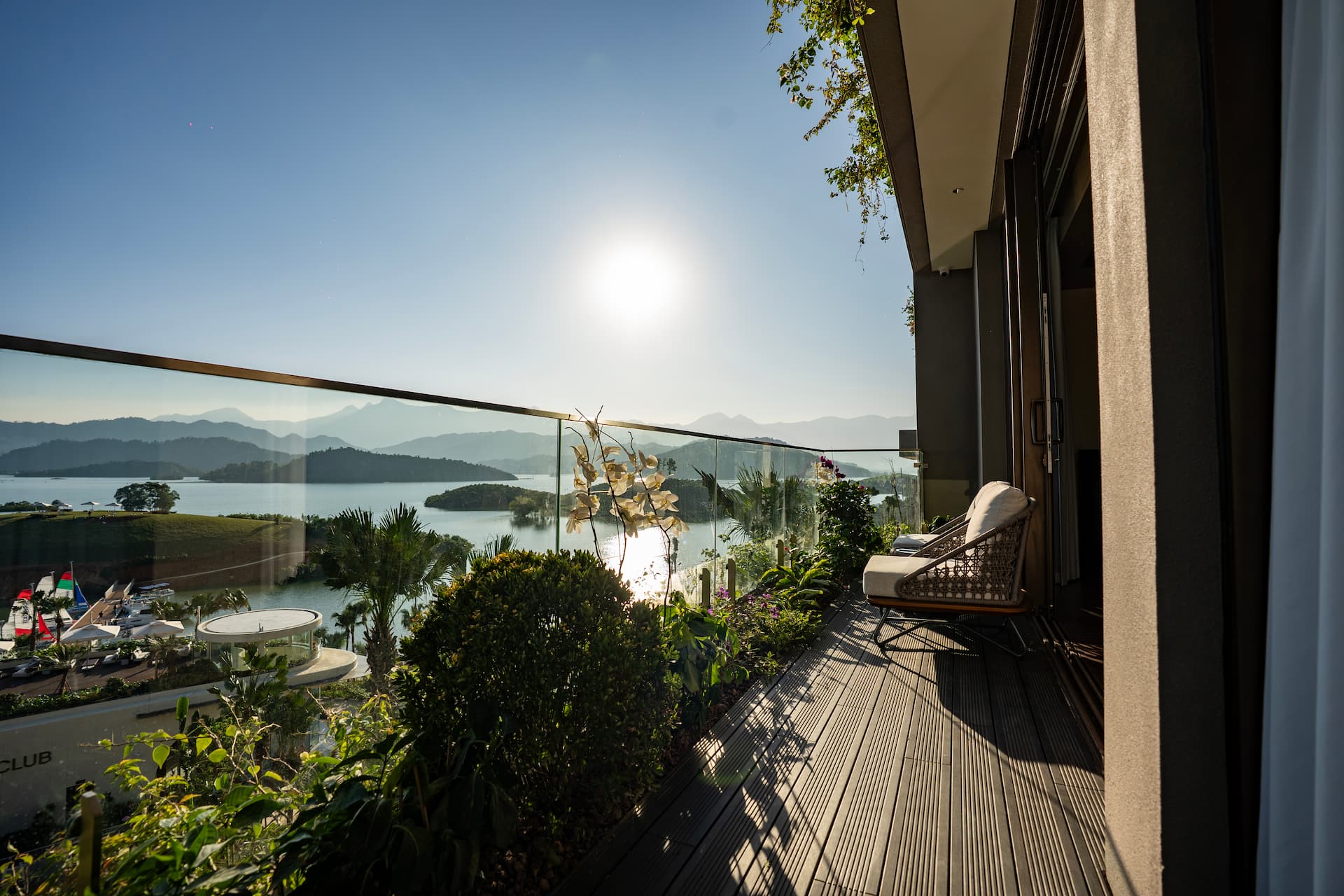 Flamingo Maison 108 Ho Nui Coc